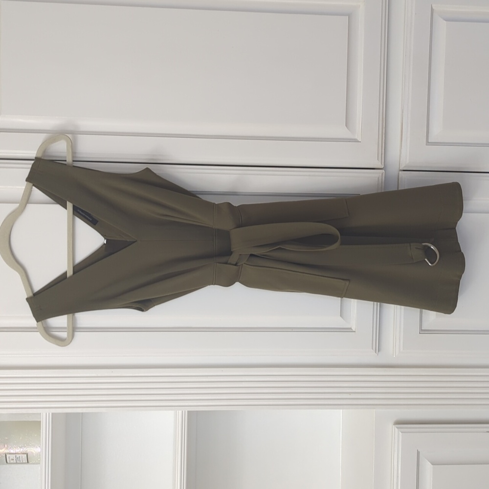 Women's Banana Republic Olive Green with Belt and Pockets